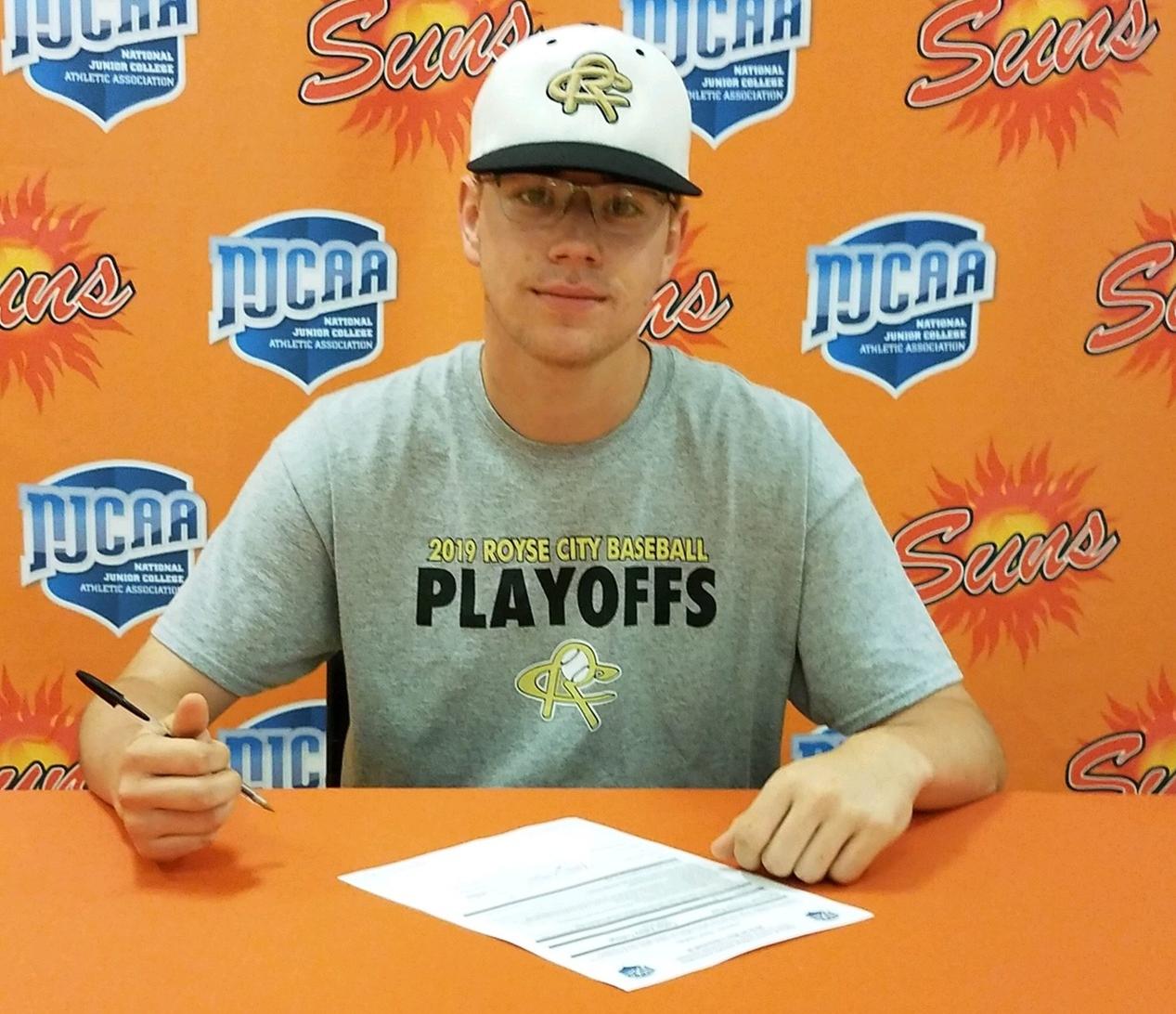 Baseball Picks Up Commitment from Royse City Pitcher East