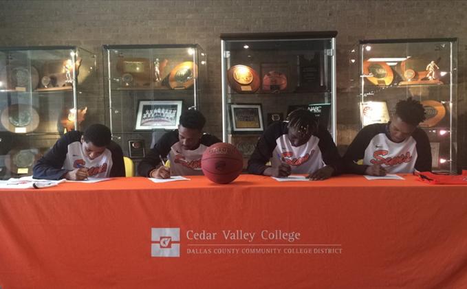 Suns Basketball Adds Four Recruits for 2016