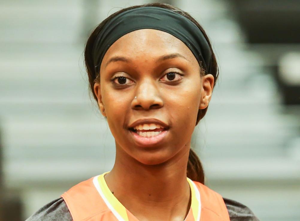 Women&rsquo;s Basketball Dominates SwCC (JV), 92-66