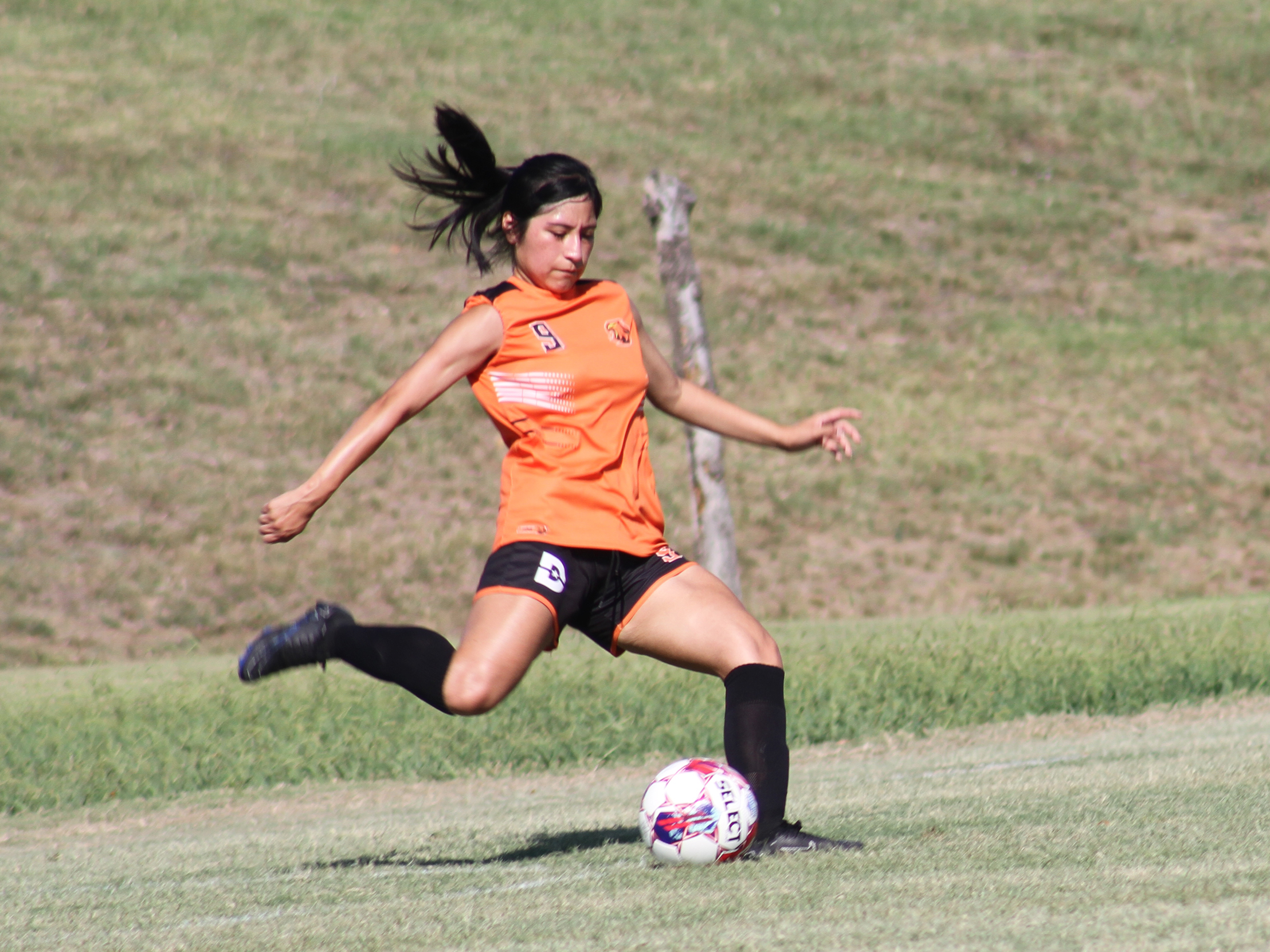 Women's Soccer Comes Back to Tie Eastfield